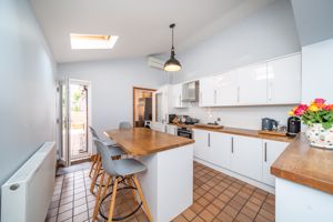 BREAKFAST KITCHEN- click for photo gallery